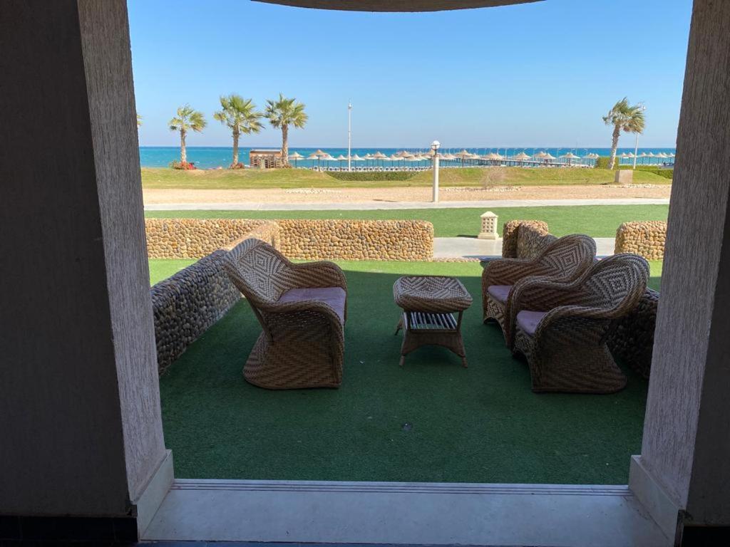 Sea View Chalet With Garden At Porto South Beach - Families Only Ajn Suchna Zewnętrze zdjęcie