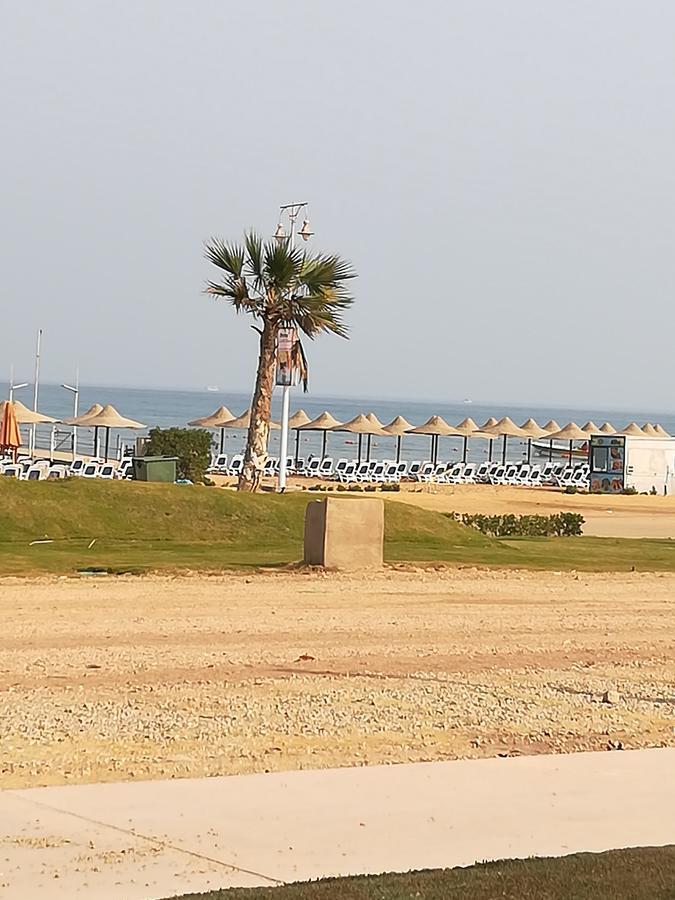 Sea View Chalet With Garden At Porto South Beach - Families Only Ajn Suchna Zewnętrze zdjęcie